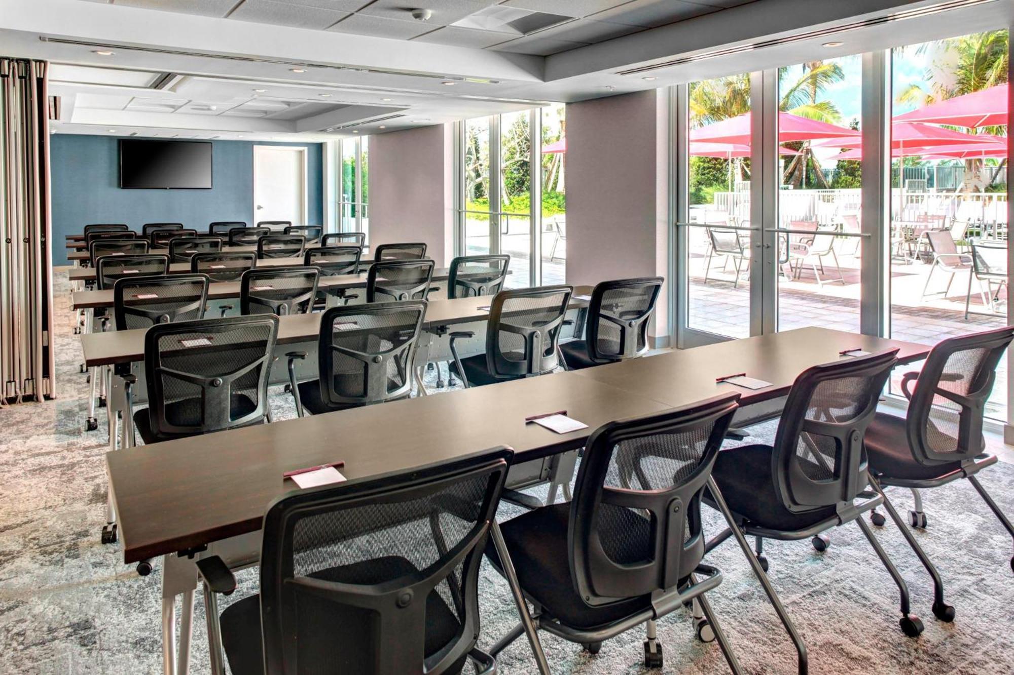 Residence Inn By Marriott Miami Beach Surfside Zewnętrze zdjęcie