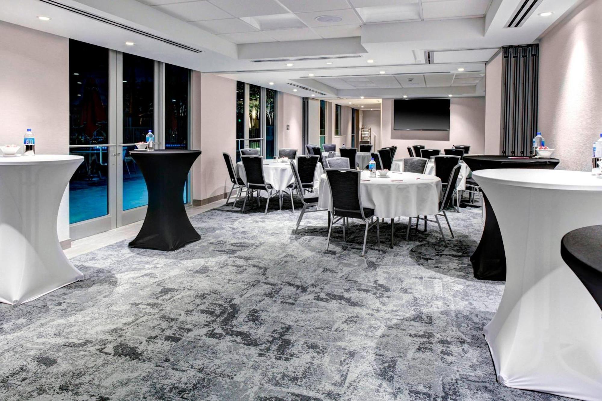 Residence Inn By Marriott Miami Beach Surfside Zewnętrze zdjęcie