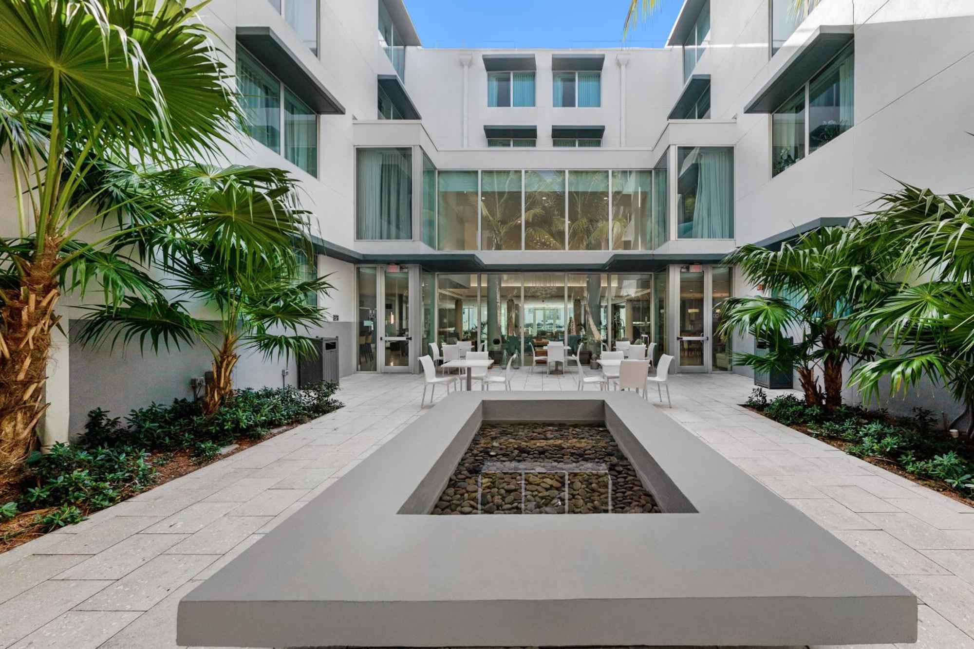 Residence Inn By Marriott Miami Beach Surfside Zewnętrze zdjęcie